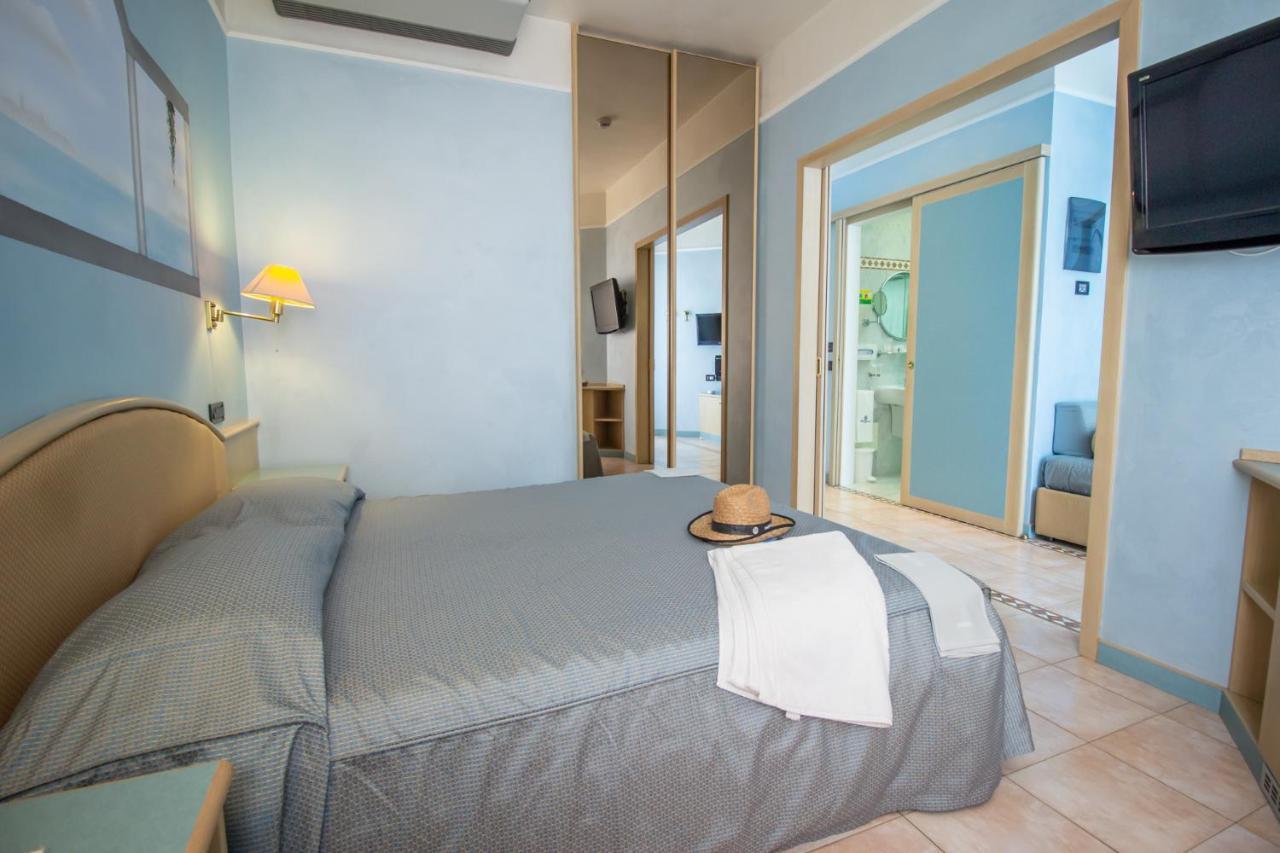 Hotel Universo Lido di Jesolo Eksteriør bilde
